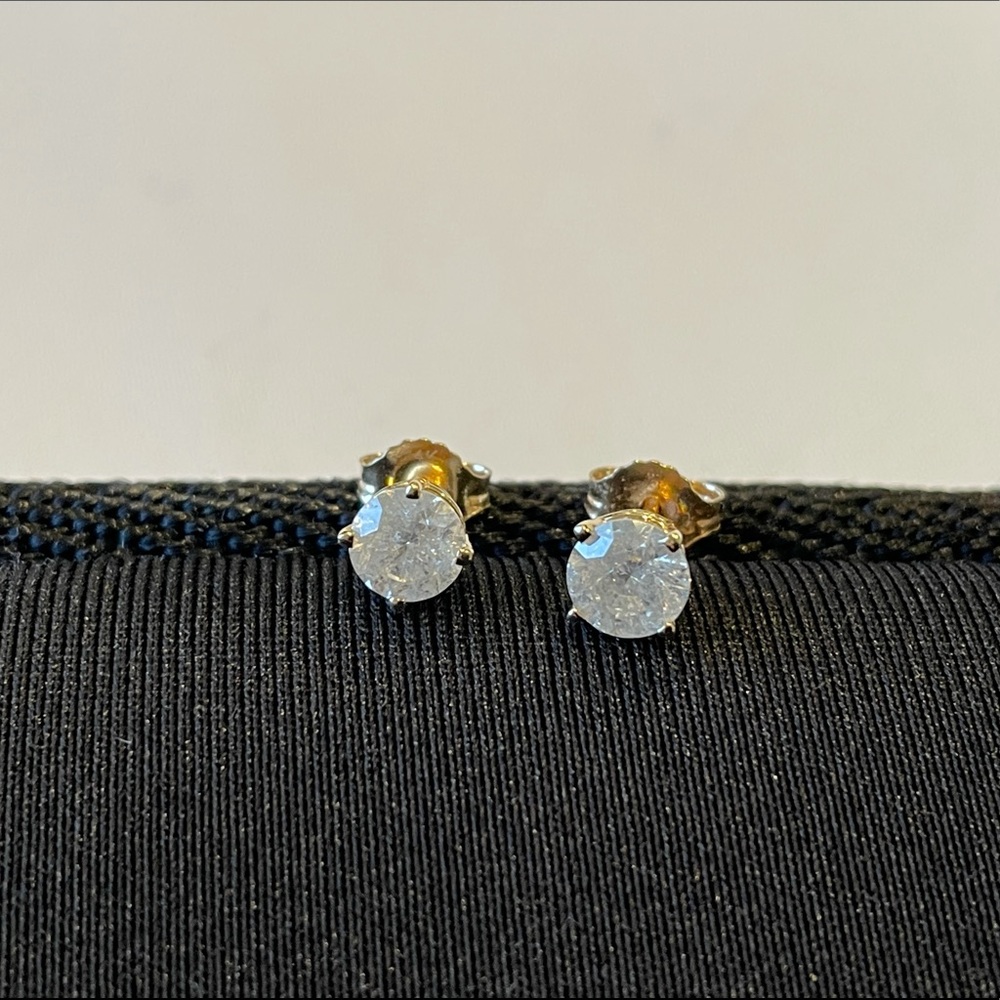 14k gold diamond stud earrings 1 ct